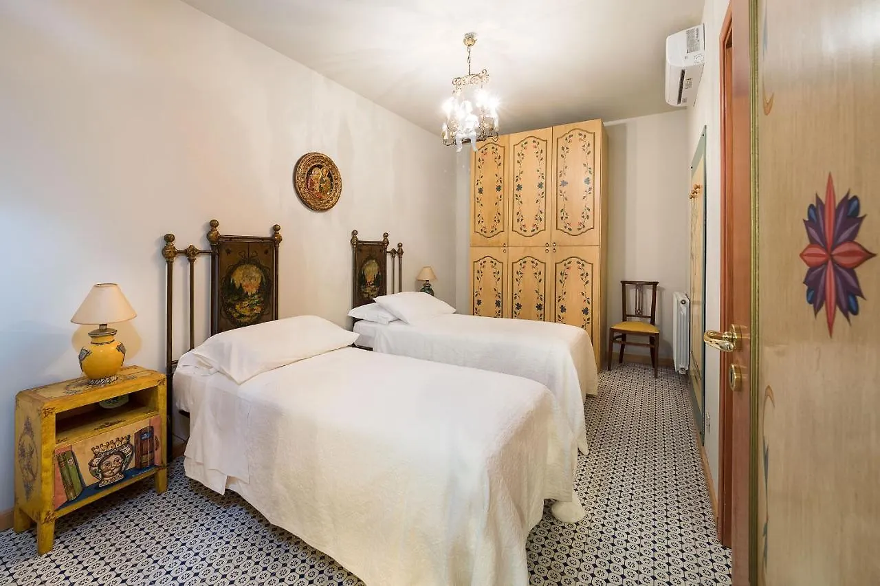 Vila La Boheme Taormina